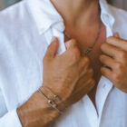 bracelet-just-me-horizontale-en-corde-de-guitare-sing-a-song-chez-laurette-conceptstore