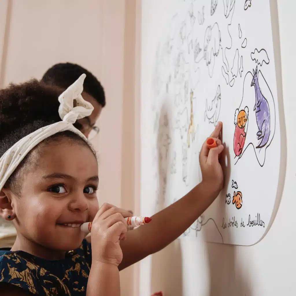 Enfant_coloriboard_map_monde_dbkids_chezlaurette