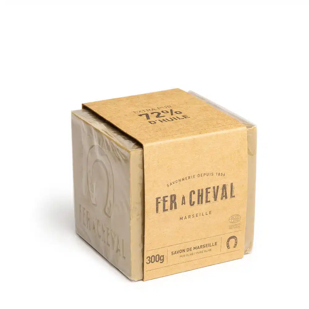 Fer-a-cheval-Chez-laurette-concept-store-marseille-savon-de-marseille-cube-pur-olive-300g.