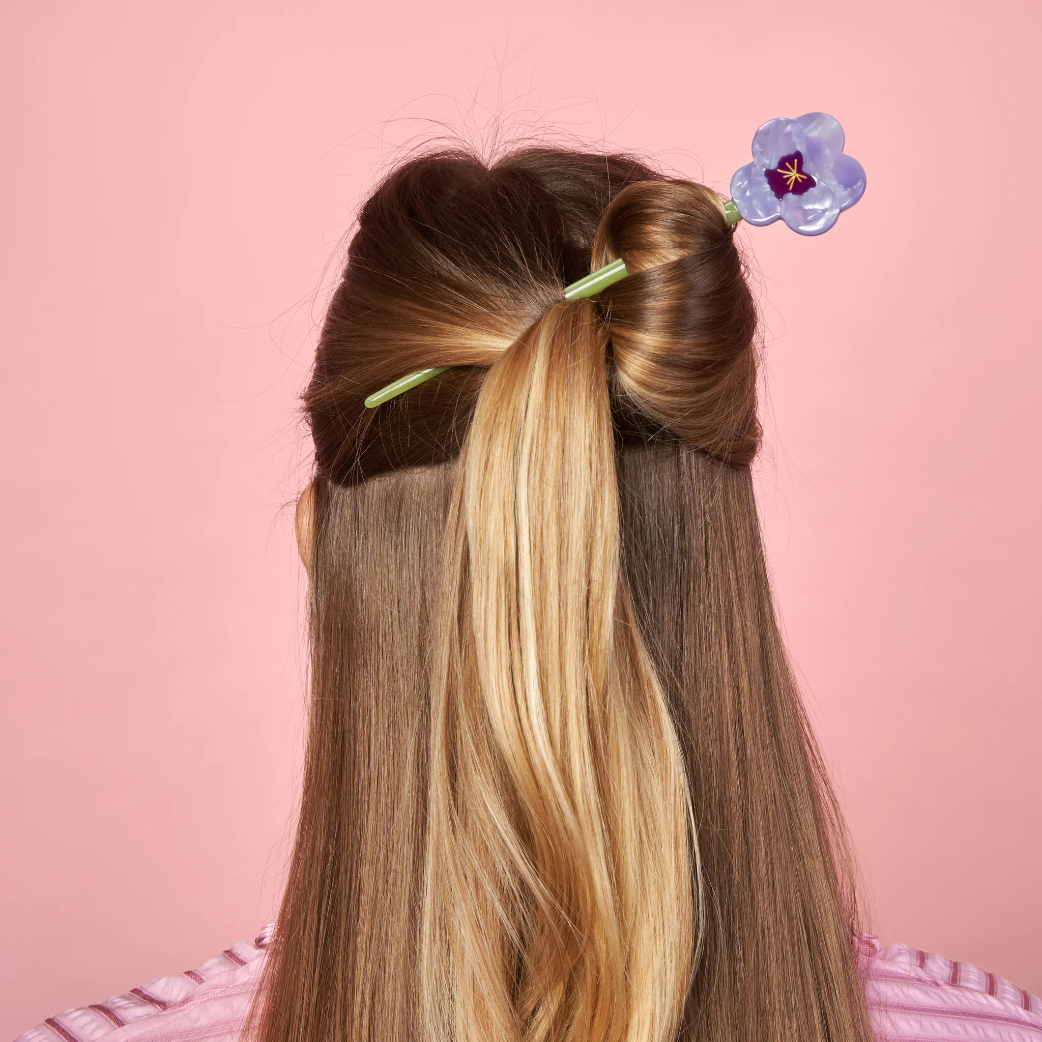 coucou-suzette-accessoire-accessory-cadeau-gift-tendance-trendy-fashion-garden-party-cheveux-hair-pic-flower-fleur-pensee-violet-purple-- chez-laurette-marseille-concepstore