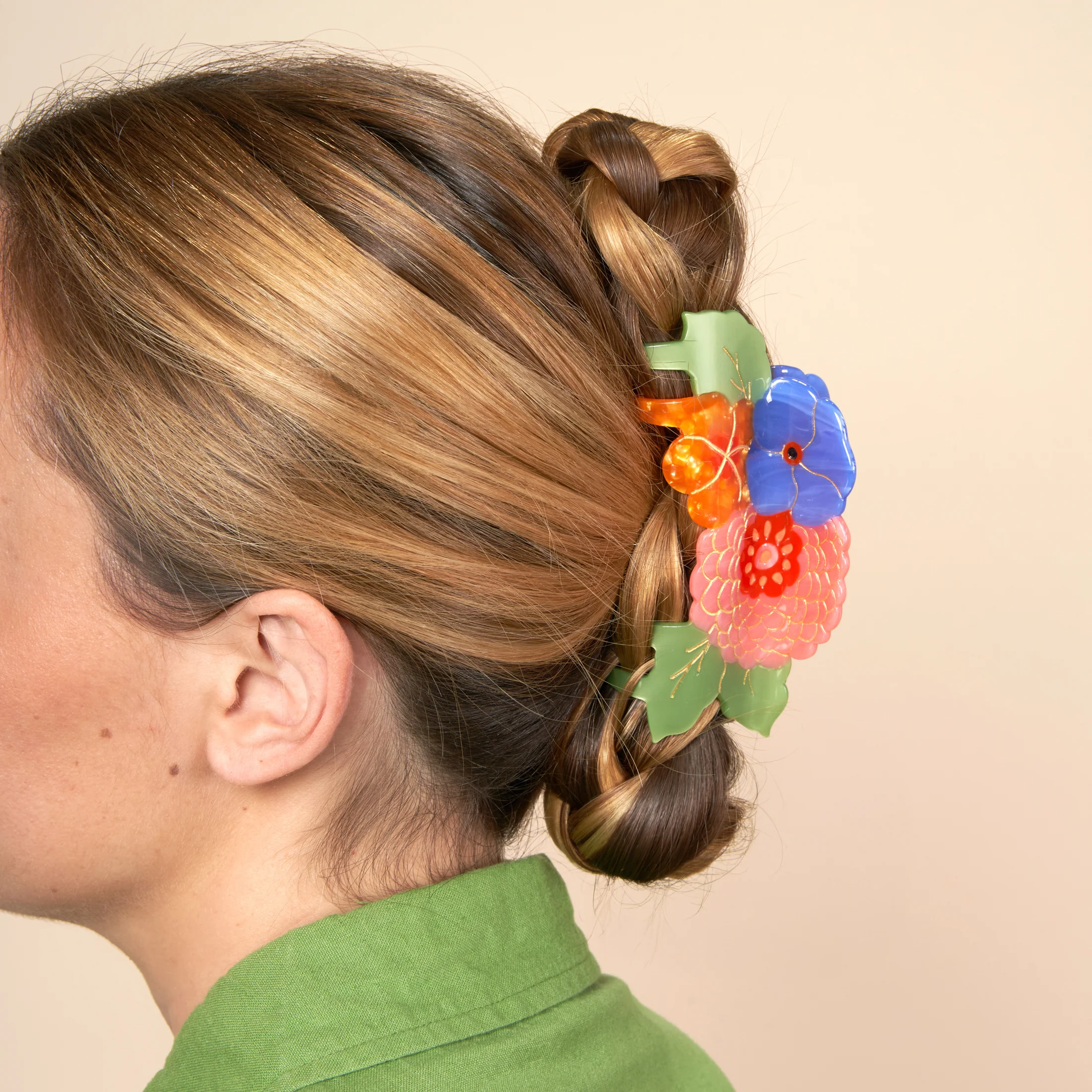 coucou-suzette-accessoire-tendance-trendy-fashion-ete-summer-collab-lucas-du-tertre-grande-pince-cheveux-hair-fleurs-flowers-bouquet-bleu-blue-or-chez-laurette-conceptstore-marseille coucou-suzette-accessoire-tendance-trendy-fashion-ete-summer-collab-lucas-du-tertre-grande-pince-cheveux-hair-fleurs-flowers-bouquet-bleu-blue-or-chez-laurette-conceptstore-marseille