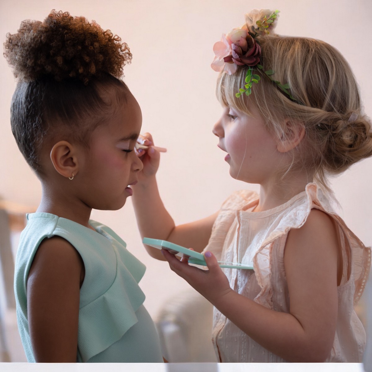 fard-a-joues-maquillage-enfant-rosajou-chez-laurette-marseille-conceptstore