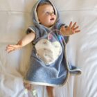 poncho-bebe-bleu-bambou-coeur-pyjama-bebe-mixte-original-chaud-chez-laurette-marseille-conceptstore-mellipou