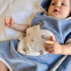 poncho-bebe-bleu-bambou-coeur-pyjama-bebe-mixte-original-chaud-chez-laurette-marseille-conceptstore-mellipou